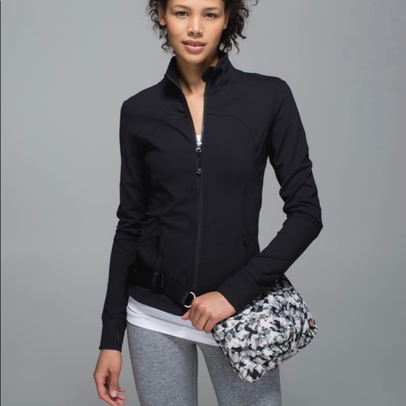 lululemon athletica Handbags - Lululemon Hip To Be Free Bag